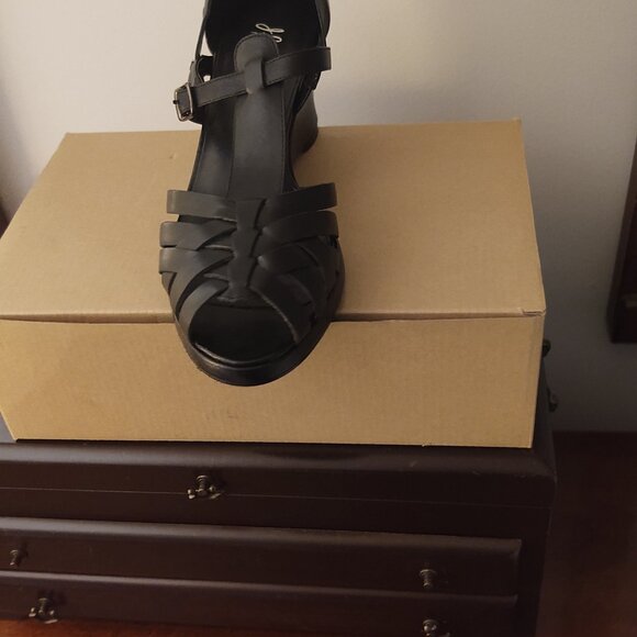 BLACK PEEP TOE WEDGE SHOES - Picture 1 of 2